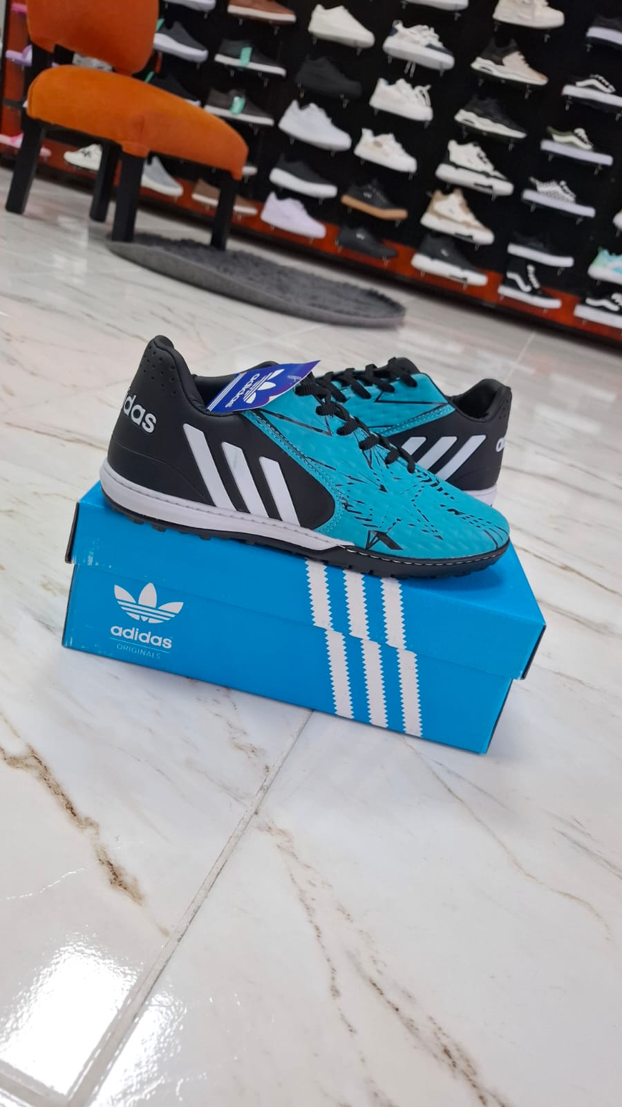 Botines de fútbol 5 y 11 - niños y adultos