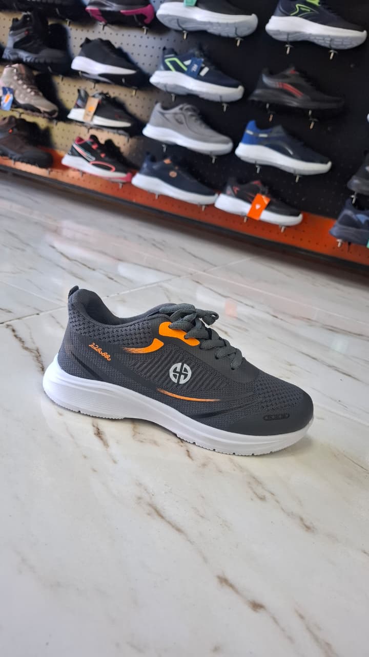 Zapatillas planta liviana hasta talles especiales