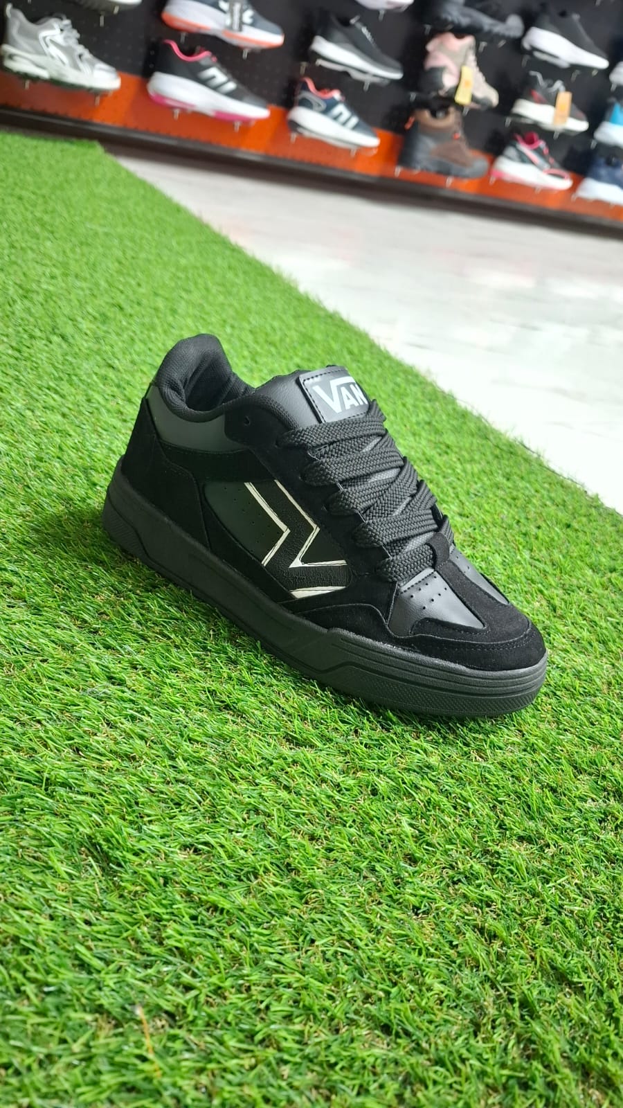 Zapatillas urbanas colores oscuros